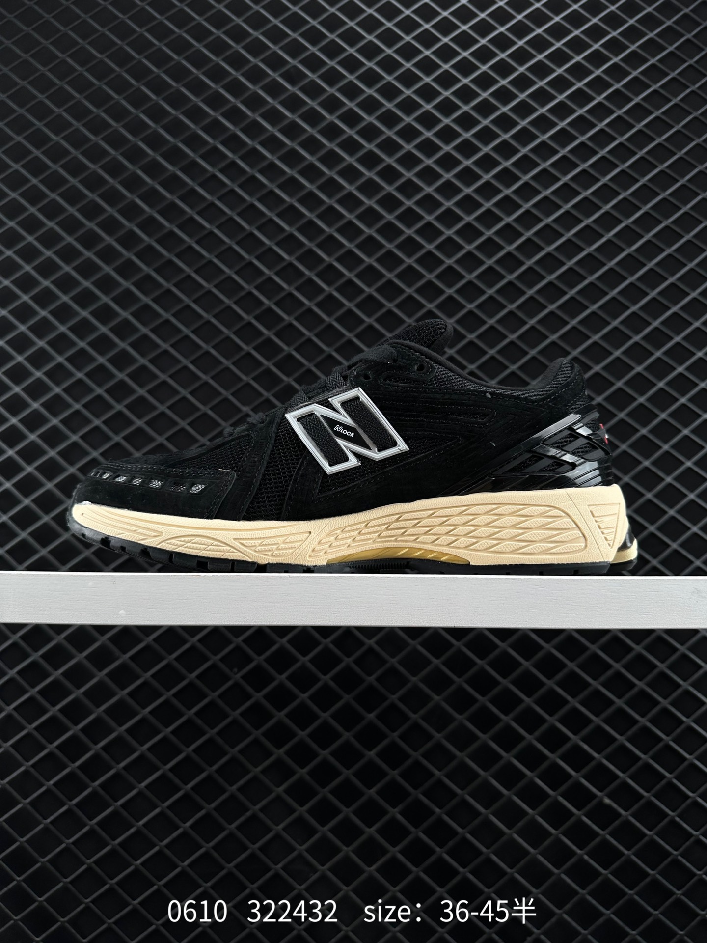 New Balance M1906R